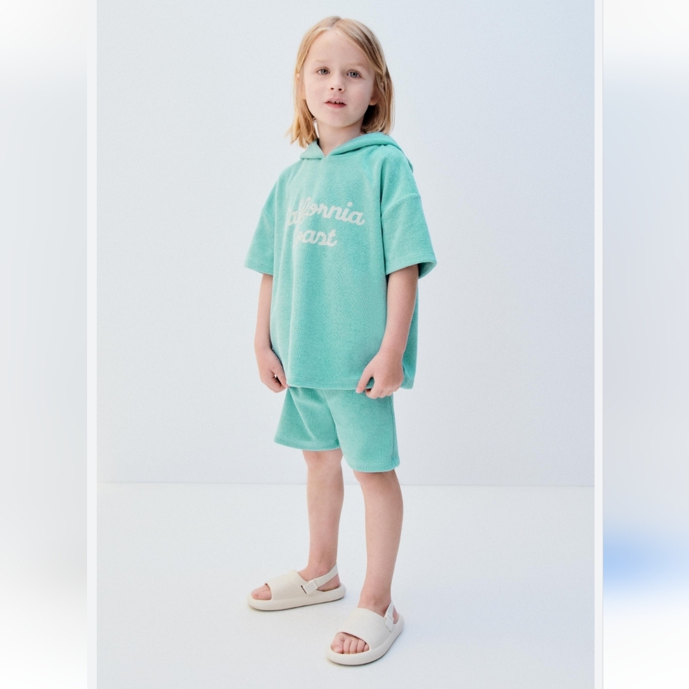 TERRYCLOTH JOGGER T-SHIRT AND SHORTS MATCHING SET SIZE 3 YEARS - Picture 2 of 5